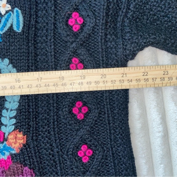 L.L. Bean Women's Black Vintage Wool Knit fisherman chunky knit - Picture 5 of 5